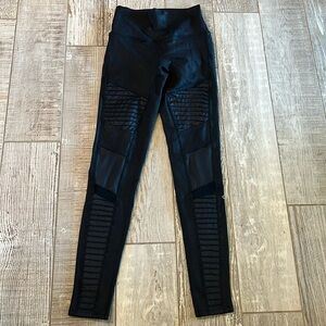 Alo moto leggings. Size XS
